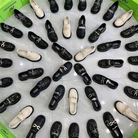 地摊鞋处理 2022年秋季新款乐福女鞋学生一脚蹬女士皮鞋批发