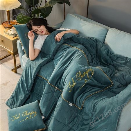 2022新款水晶绒字母款刺绣抱枕被沙发客厅汽车靠垫靠枕被