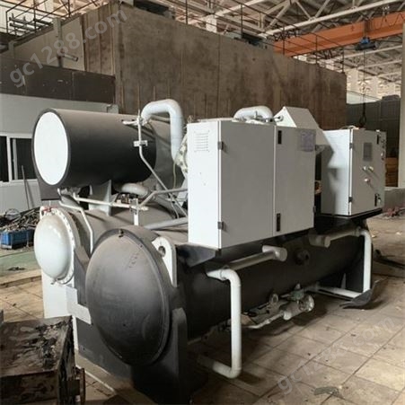 北 京学校制冷系统换代 溴化锂水冷机组回收拆除 专业高空作业